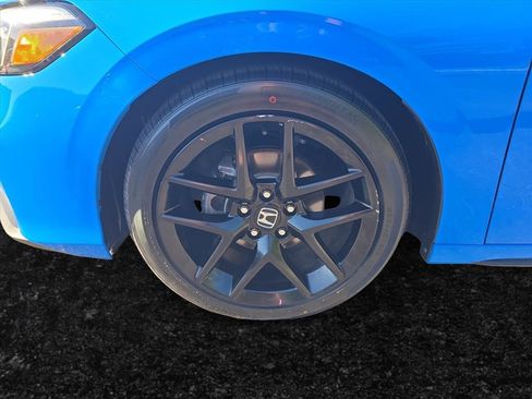 Used 2025 Honda Civic Sport image 9