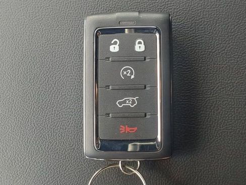 New 2026 Jeep Grand Cherokee L Limited RWD image 38