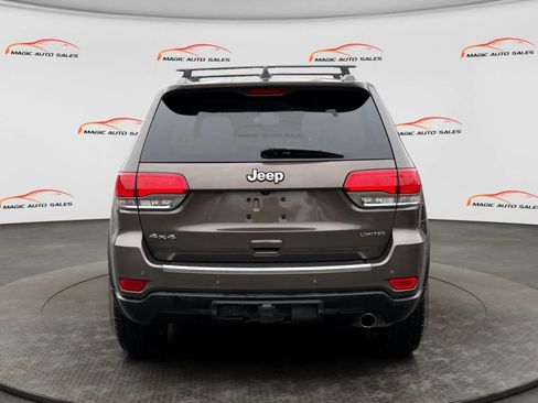 Used 2018 Jeep Grand Cherokee Limited w/ Trailer Tow Group IV image 7