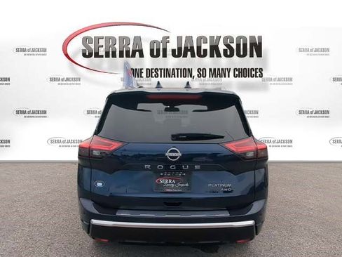 Used 2025 Nissan Rogue Platinum w/ Tech Package AWD/4WD image 8