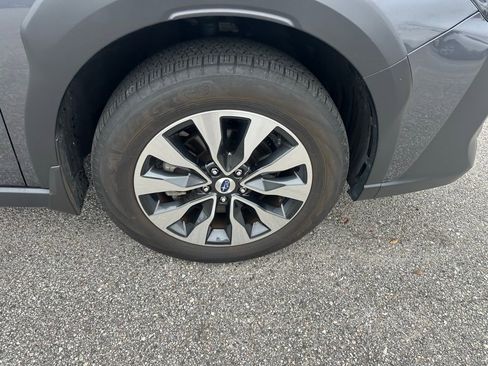 Used 2025 Subaru Outback Touring XT image 4