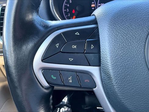 Used 2021 Jeep Grand Cherokee Limited image 17