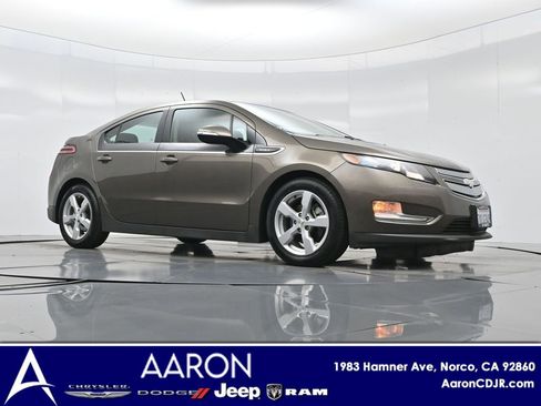 Used 2015 Chevrolet Volt w/ Enhanced Safety Package 1 image 2