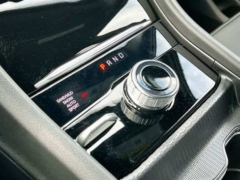 New 2025 Jeep Grand Cherokee Limited w/ Black Appearance Package image 12