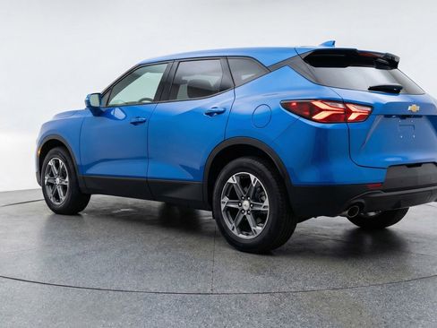 Used 2025 Chevrolet Blazer LT FWD image 6