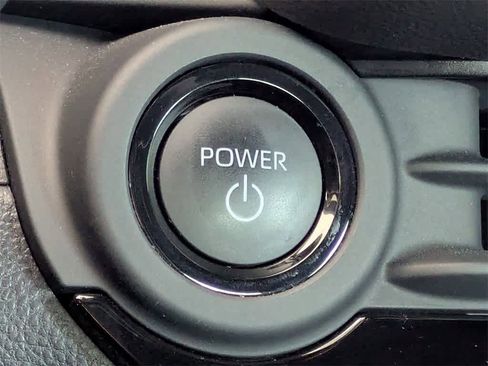 Used 2025 Toyota Crown XLE image 37