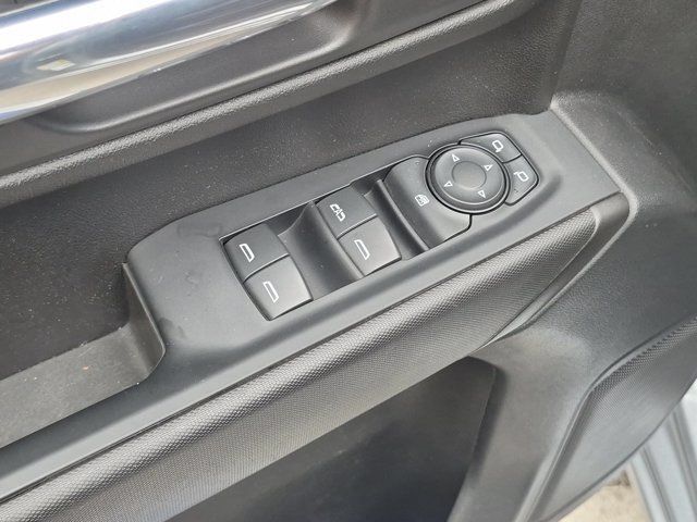 Used 2023 Chevrolet Silverado 1500 Custom AWD/4WD image 15