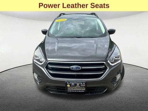 Used 2018 Ford Escape SE w/ SE Sport Appearance Package AWD/4WD image 4