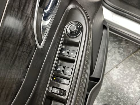 Used 2014 Buick Encore Convenience AWD/4WD image 8