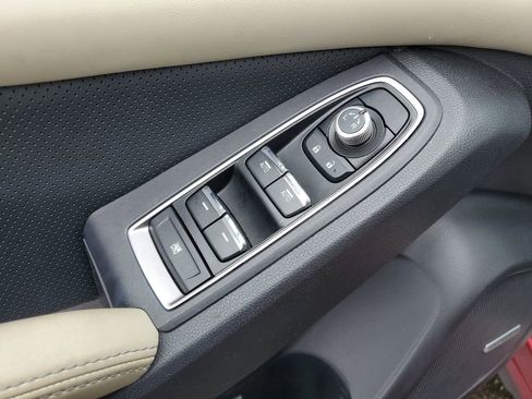 Used 2019 Subaru Ascent Limited w/ Popular Package #2 image 24