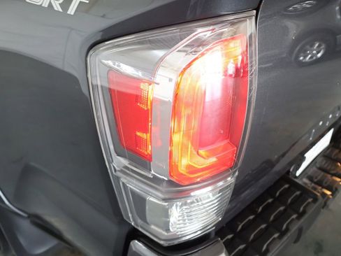 Used 2023 Toyota Tacoma TRD Sport AWD/4WD image 27