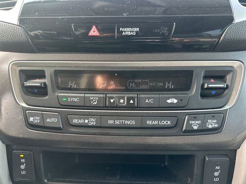 Used 2018 Honda Pilot EX-L image 12