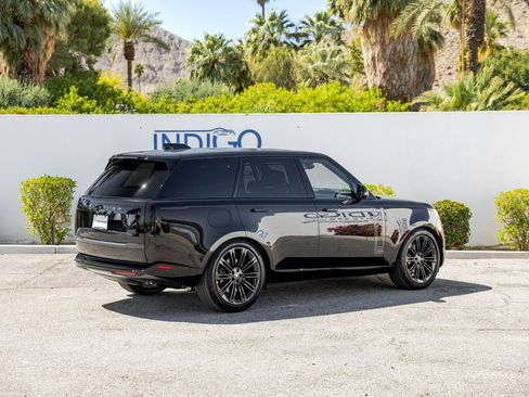 New 2025 Land Rover Range Rover Autobiography image 6