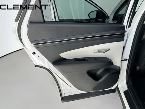 Certified 2023 Hyundai Tucson SEL AWD/4WD image 30