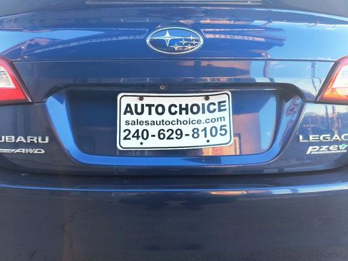 Used 2015 Subaru Legacy 2.5i Premium AWD/4WD image 32
