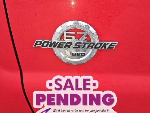 Used 2011 Ford F250 Lariat w/ Lariat Interior Pkg image 5