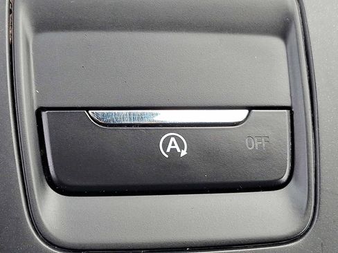 Certified 2024 Ford Edge SE image 23