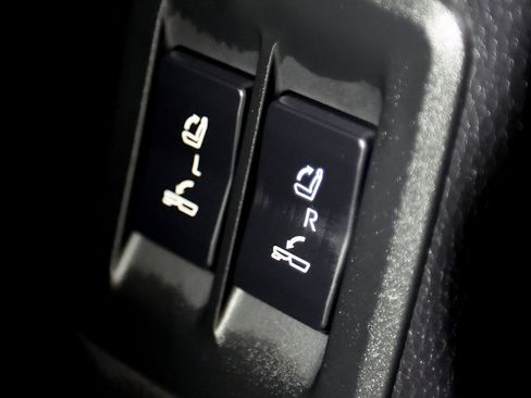 Used 2025 Lexus GX 550 image 14