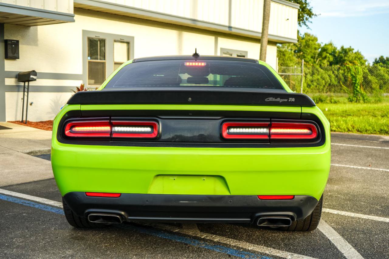 Used 2022 Dodge Challenger R/T Scat Pack RWD image 4