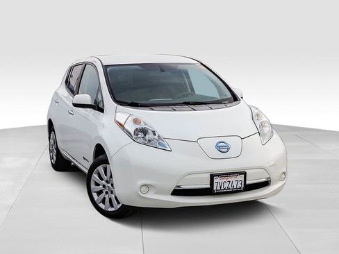 Used 2016 Nissan Leaf S w/ Charger Package FWD image 2