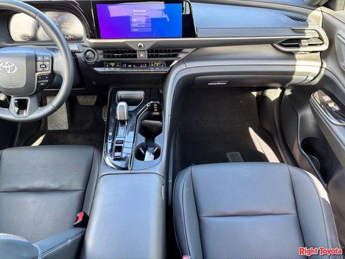 Certified 2026 Toyota Crown AWD/4WD image 17