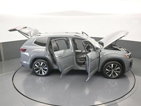 Used 2025 Volkswagen Atlas SEL Premium R-Line AWD/4WD image 64
