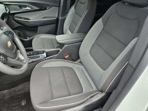 Used 2023 Chevrolet TrailBlazer LT w/ Convenience Package image 10