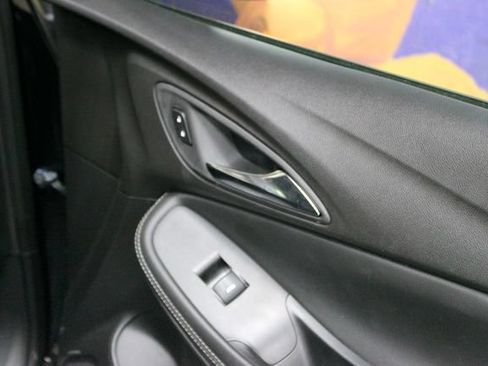 Used 2025 Buick Encore GX Preferred FWD image 11