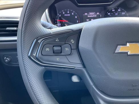 Used 2021 Chevrolet TrailBlazer LT w/ Convenience Package FWD image 18