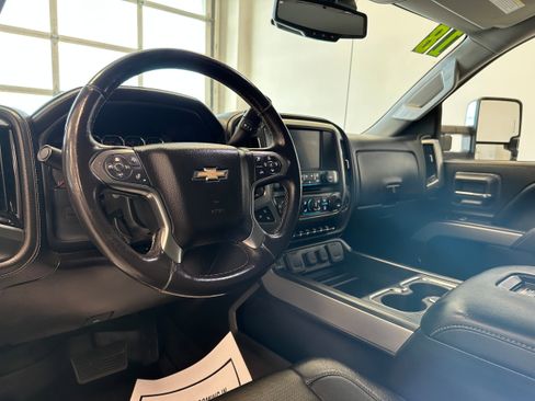 Used 2018 Chevrolet Silverado 2500 LTZ w/ Duramax Plus Package AWD/4WD image 9
