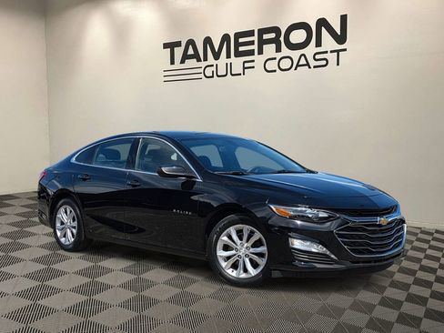Used 2021 Chevrolet Malibu LT FWD image 1