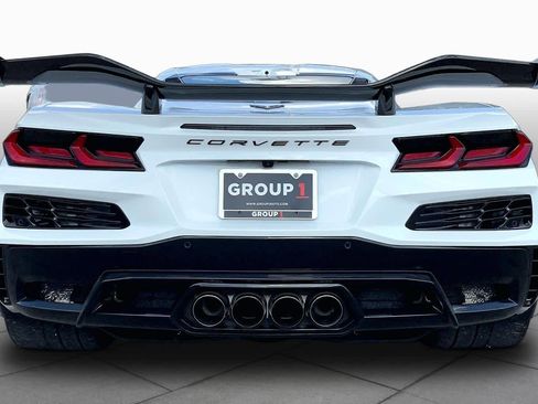 Used 2025 Chevrolet Corvette Z06 w/ Z07 Performance Package RWD image 5