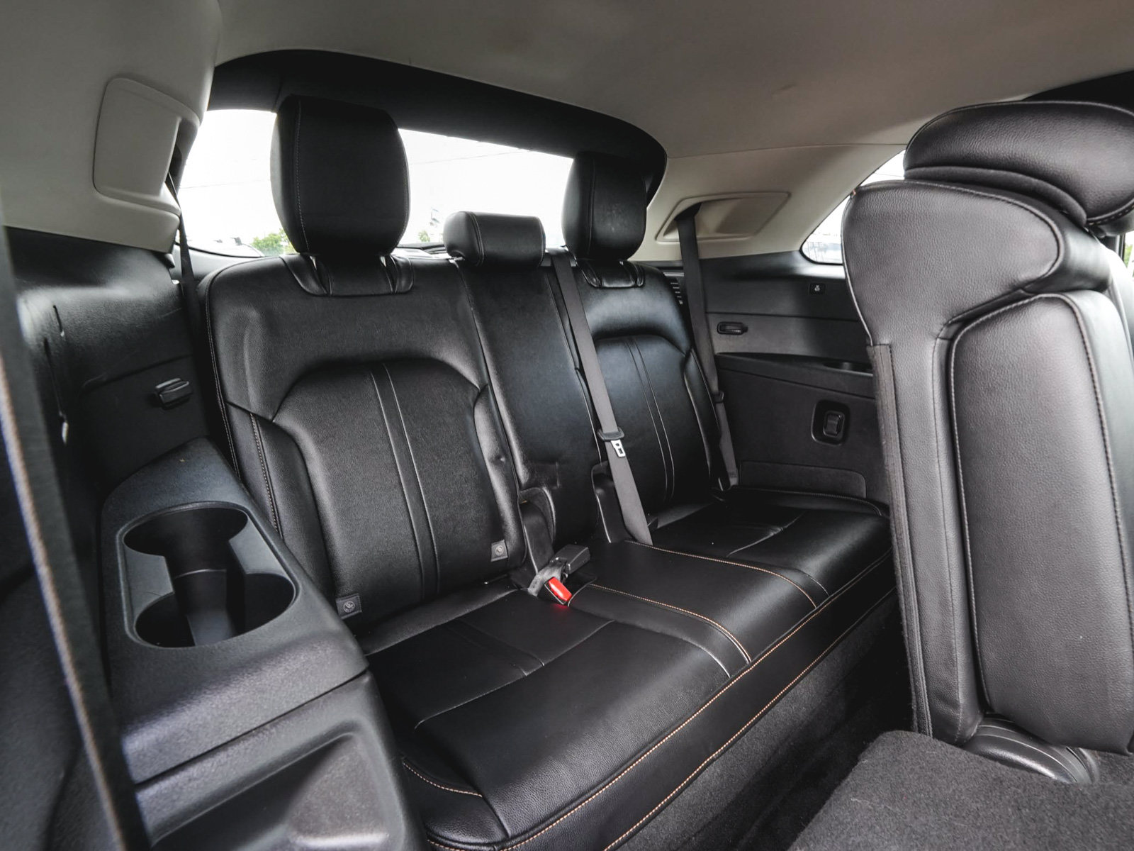 Used 2024 MAZDA CX-90 Plug-In Hybrid w/ Preferred AWD/4WD image 38