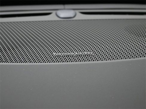 New 2026 Volvo XC90 B6 Ultra image 31