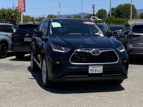 Used 2024 Toyota Highlander Limited AWD/4WD image 46