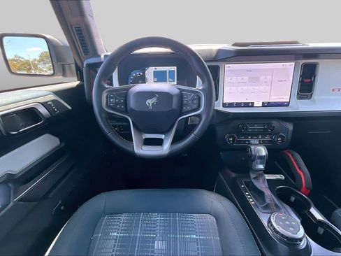 Certified 2024 Ford Bronco Heritage Edition AWD/4WD image 6
