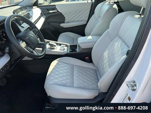 Used 2023 Mitsubishi Outlander SEL AWD/4WD image 18