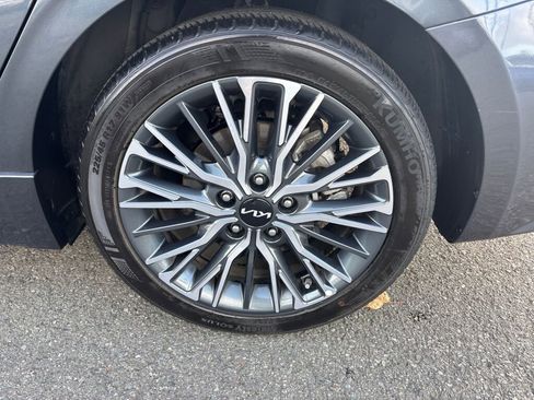 Certified 2024 Kia Forte GT-Line image 9