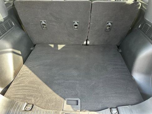 Used 2020 Ford Escape SE image 13