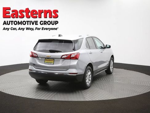 Used 2019 Chevrolet Equinox LT w/ Driver Convenience Package AWD/4WD image 38