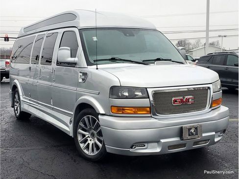 Used 2019 GMC Savana 2500 w/ Enhanced Convenience Package image 10