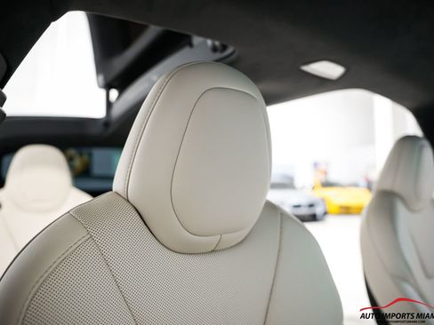 Used 2022 Tesla Model X Plaid image 44