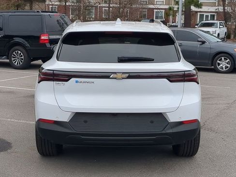 New 2026 Chevrolet Equinox EV LT image 7