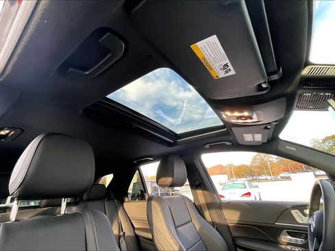 Used 2025 Mercedes-Benz GLE 350 4MATIC image 13