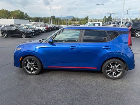 Used 2020 Kia Soul GT-Line FWD image 3