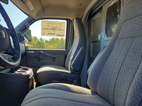 New 2025 GMC Savana 3500 w/ Power Convenience Package image 4