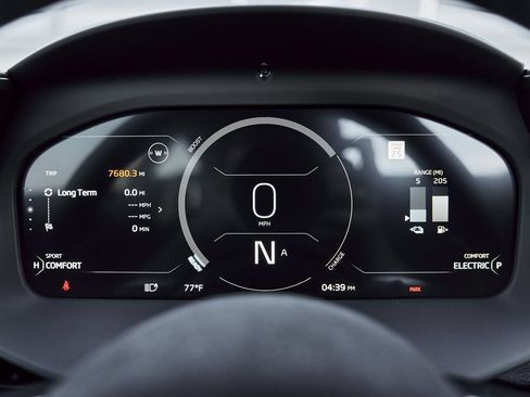 Used 2023 McLaren Artura RWD image 58