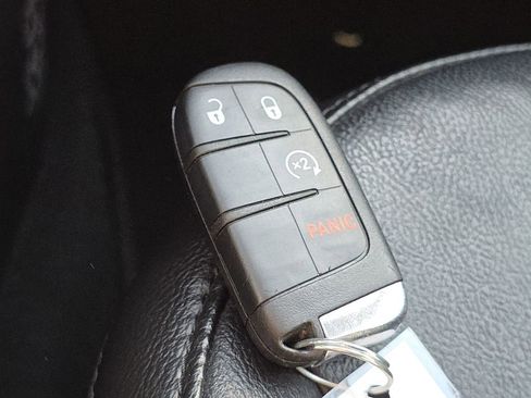 Used 2021 Jeep Compass Limited w/ Sun and Sound Group AWD/4WD image 29