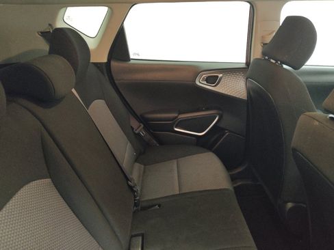 Used 2020 Kia Soul LX image 19