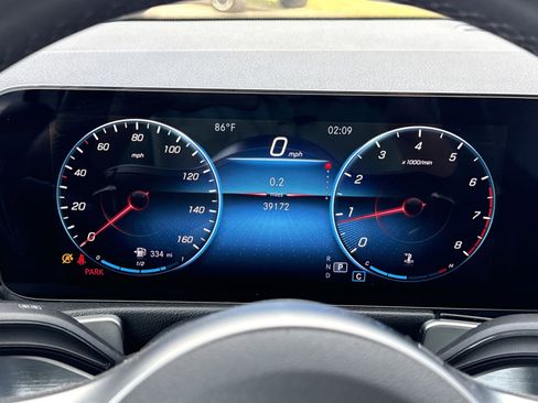 Certified 2022 Mercedes-Benz GLB 250 4MATIC image 14